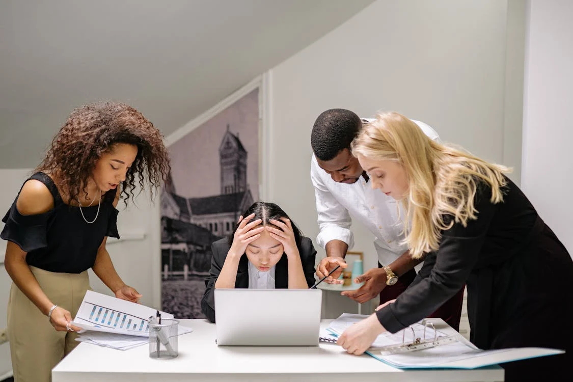 Mobbing o acoso laboral, ¿Qué puede hacer el trabajador ante una situación así?¿Qué es el acoso?¿Qué no es el acoso?